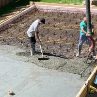 Заливка фундамента бетоном